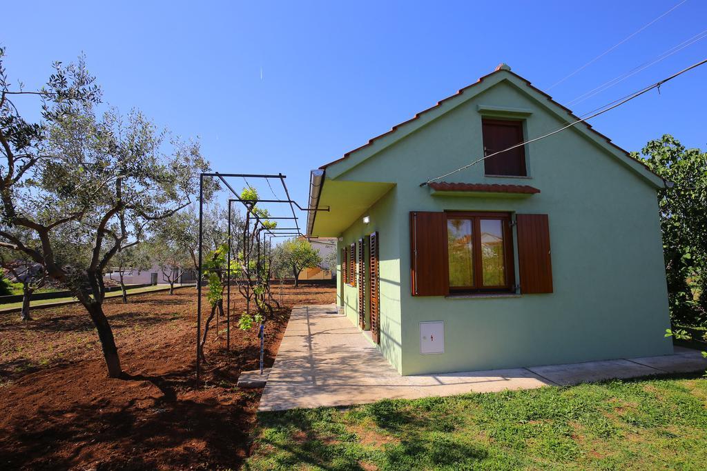 Holiday Home Zemljak Sukošan Zewnętrze zdjęcie