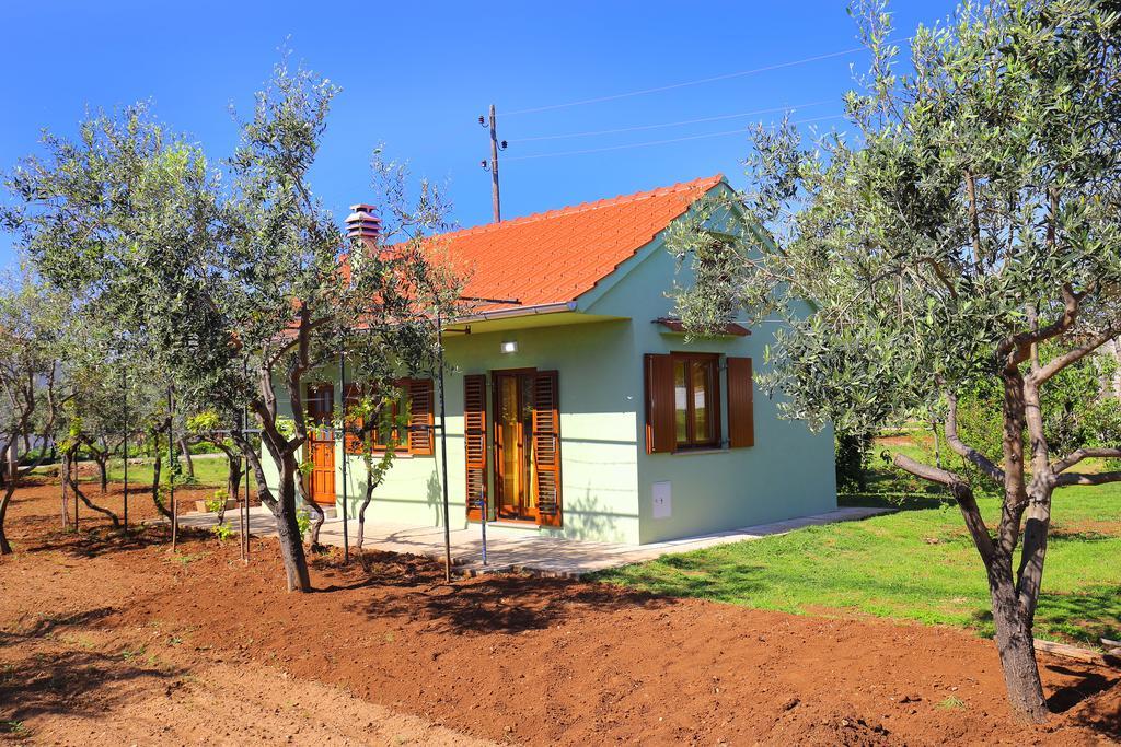 Holiday Home Zemljak Sukošan Zewnętrze zdjęcie