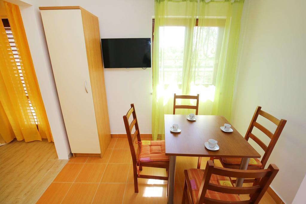 Holiday Home Zemljak Sukošan Zewnętrze zdjęcie